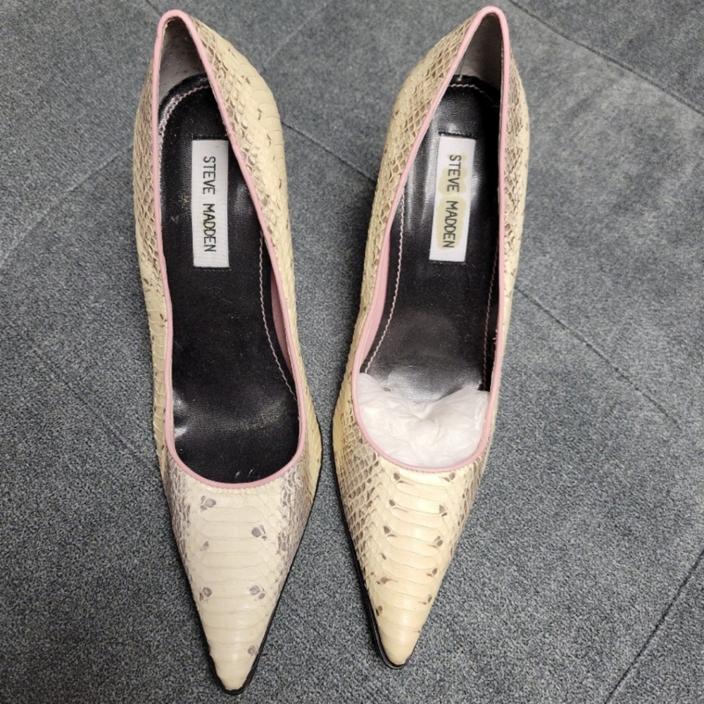Steve Madden Snakeskin heels